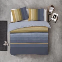 Byrklund - Dekbedovertrek Golden Stripes - 240x220 Cm - Okergeel -Leen Bakker Winkel 1000012945 0102