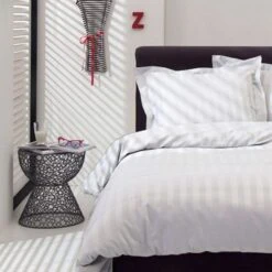 Dekbedovertrek Damai Linea White Satijn-200x200/220 -Leen Bakker Winkel 1000034373 0103