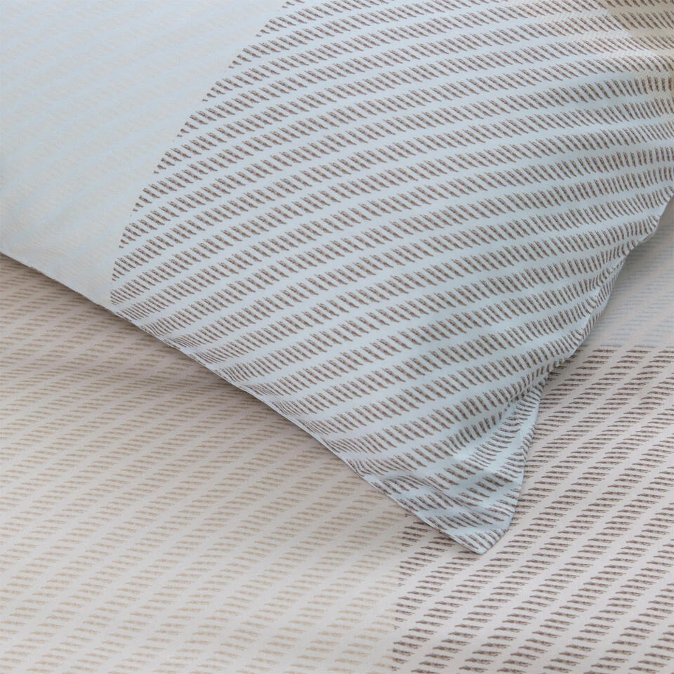 Damai Dekbedovertrek Moore - Satijn - 240x200/220 Cm - Butter Cream 5 Damai Dekbedovertrek Moore - Satijn - 240x200/220 Cm - Butter Cream - Afbeelding 3