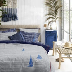 Cinderella Dekbedovertrek Boats - Katoen - 240x200/220 Cm - Deep Blue 9 Cinderella Dekbedovertrek Boats - Katoen - 240x200/220 Cm - Deep Blue -Leen Bakker Winkel 1000042996 0103