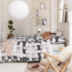 Ariadne At Home Dekbedovertrek Comfort Zwart - Wit-2-persoons (200 X 200/220 Cm) -Leen Bakker Winkel 1000045138 0102