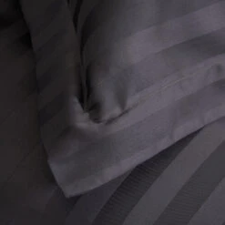 Damai Dekbedovertrek Katoen-satijn - 240 X 240/220cm - Grijs 8 Damai Dekbedovertrek Katoen-satijn - 240 X 240/220cm - Grijs -Leen Bakker Winkel 1000051414 0102