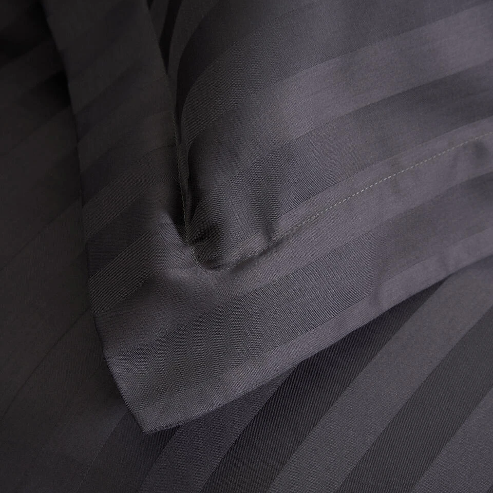 Damai Dekbedovertrek Katoen-satijn - 240 X 240/220cm - Grijs 5 Damai Dekbedovertrek Katoen-satijn - 240 X 240/220cm - Grijs - Afbeelding 3