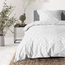 Cinderella Lilou - Dekbedovertrek - Satijn - 260x200/220 Cm - White 8 Cinderella Lilou - Dekbedovertrek - Satijn - 260x200/220 Cm - White -Leen Bakker Winkel 1000055042 0103