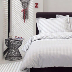 Dekbedovertrek Damai Linea White Satijn-240x200/220 9 Dekbedovertrek Damai Linea White Satijn-240x200/220 -Leen Bakker Winkel 1000057426 0103