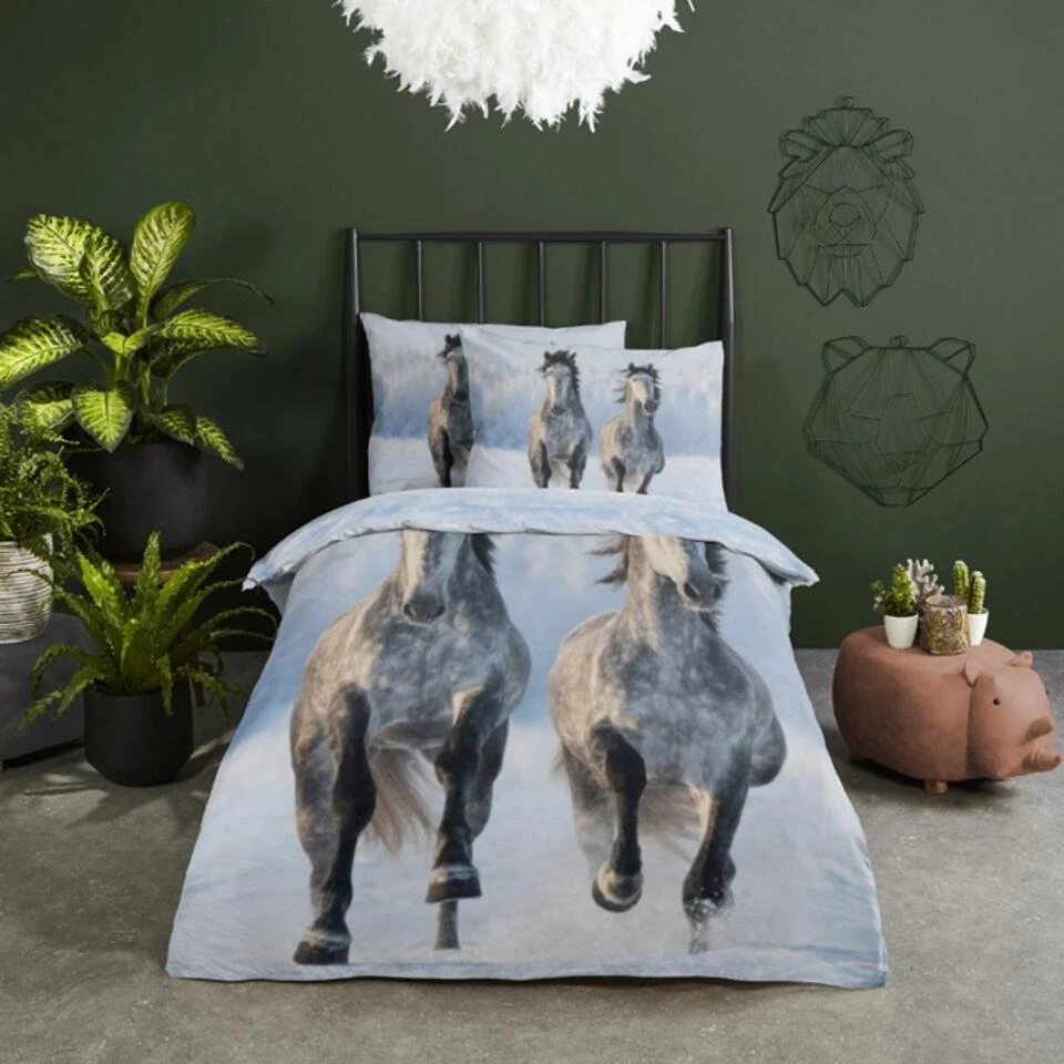Good Morning Dekbedovertrek "Snowhorses" - Grijs - (140x220 Cm) 4 Good Morning Dekbedovertrek "Snowhorses" - Grijs - (140x220 Cm) - Afbeelding 2