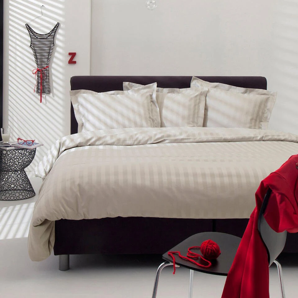 Dekbedovertrek Damai Linea Ivory Satijn-260x200/220 9 Dekbedovertrek Damai Linea Ivory Satijn-260x200/220 - Afbeelding 7