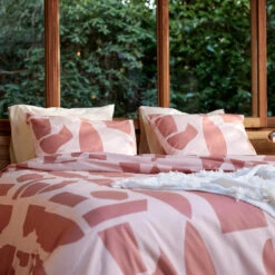 Cinderella Barista - Dekbedovertrek - Katoen - 200x200/220 Cm - Roze -Leen Bakker Winkel 17ddfd35aa9949468d2b5c26729539bc