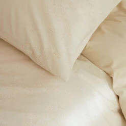 Walra - Dekbedovertrek Yarrow Elegance - 140x220 Cm - Zand 14 Walra - Dekbedovertrek Yarrow Elegance - 140x220 Cm - Zand -Leen Bakker Winkel 35a3bae0aa354dba9dc7d1a2677c2f37 1