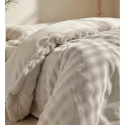 Dekbedovertrek 140x220 – Pompom Design & Warm Flanel Fleece - Beige -Leen Bakker Winkel 7aacf094d3294f4f9305b15d2ba8e229