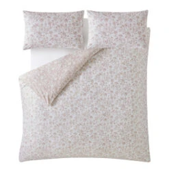 Laura Ashley Shepherds Purse Blush Pink Dekbedovertrek Lits-jumeaux -Leen Bakker Winkel 827b539aba454ecda3aad95c43923aea