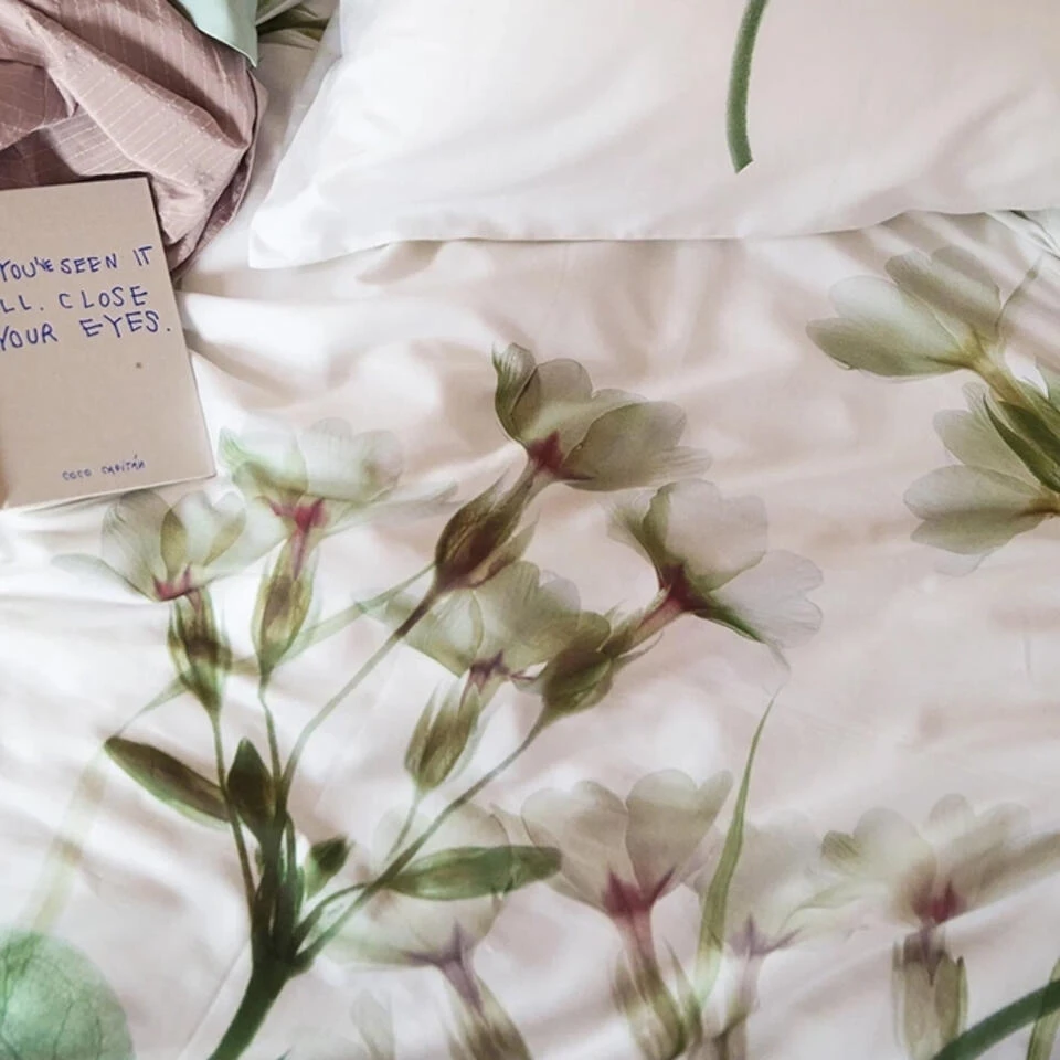 Cinderella Sereen Dekbedovertrek Satijn Wit-2-persoons (200 X 200/220 Cm) 4 Cinderella Sereen Dekbedovertrek Satijn Wit-2-persoons (200 X 200/220 Cm) - Afbeelding 2